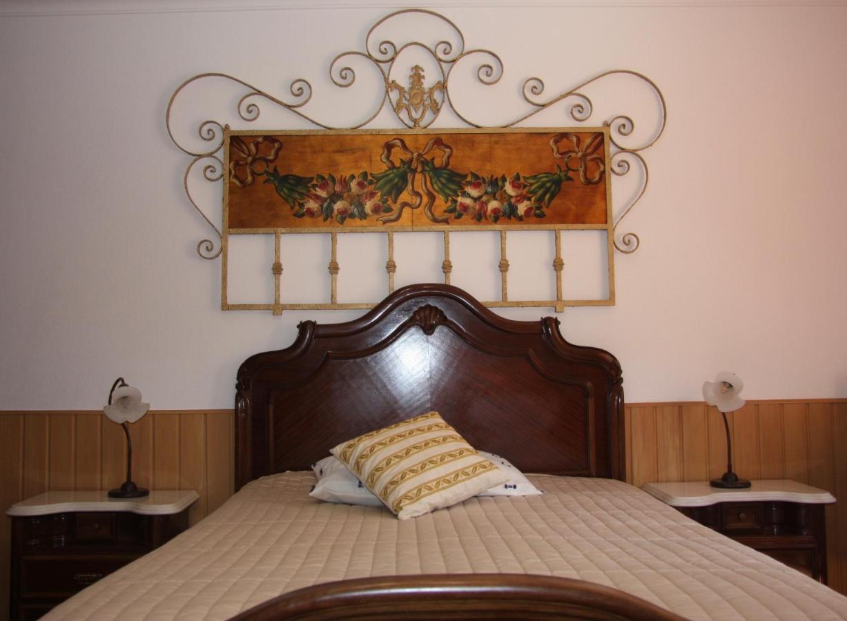 Villa Casa Duas Fontes Capinha Esterno foto