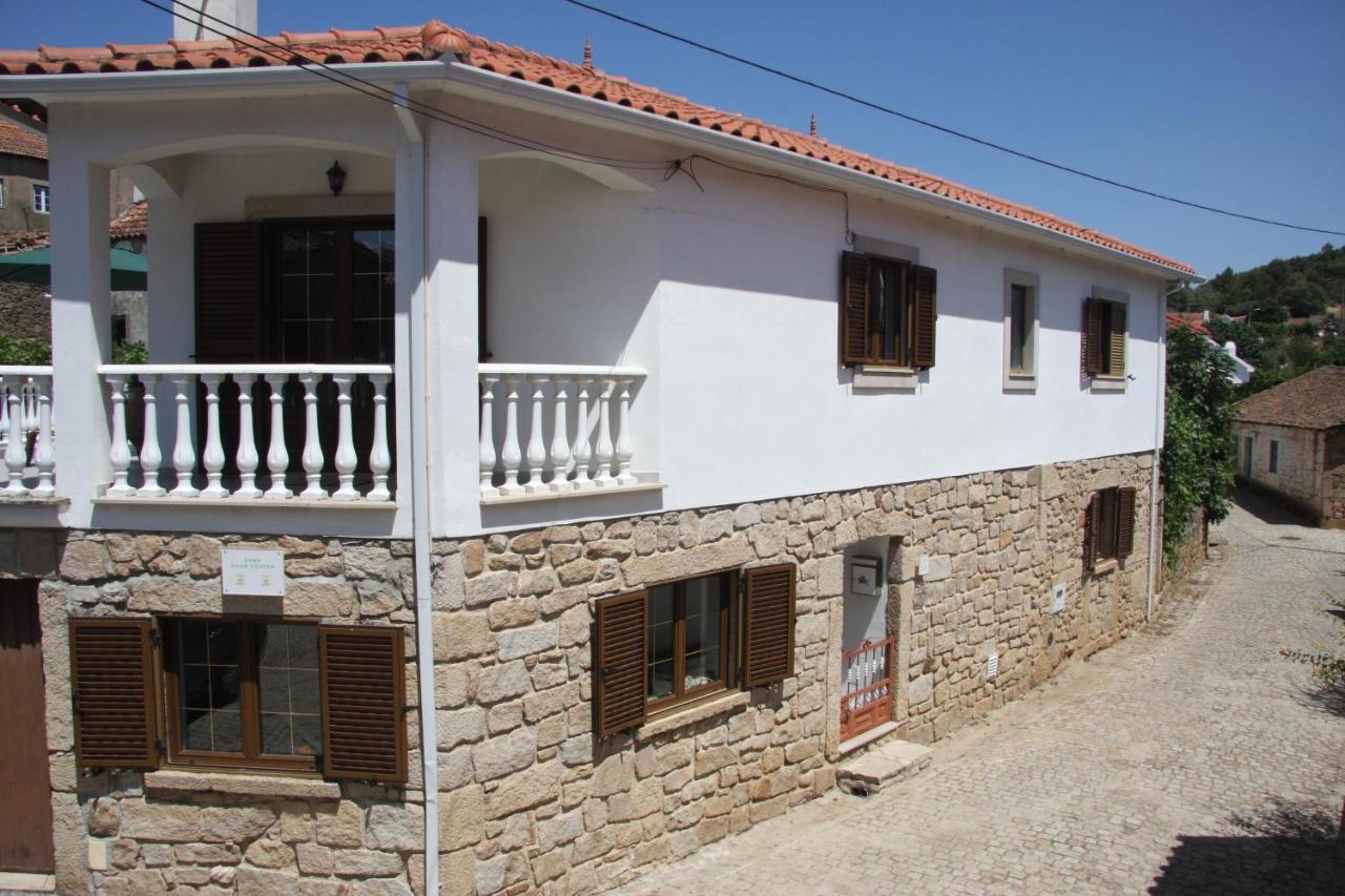 Villa Casa Duas Fontes Capinha Esterno foto